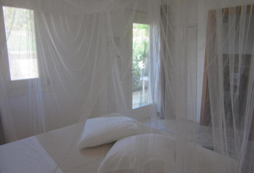 标准间, Cuti Mari