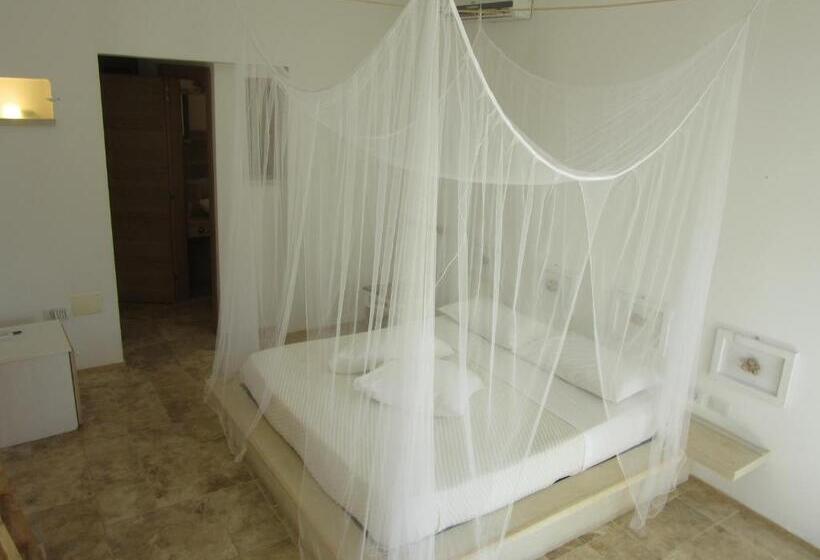 舒适三人间, Cuti Mari