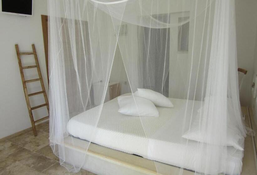 舒适三人间, Cuti Mari