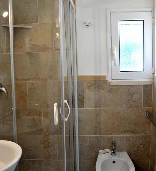 1间卧室的房子, Cuti Mari