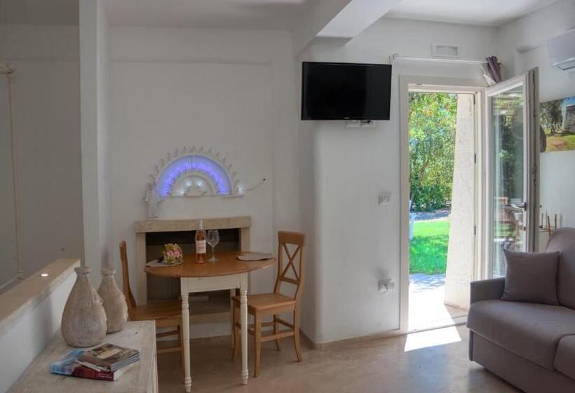 带花园景观的标准工作室, Cuti Mari