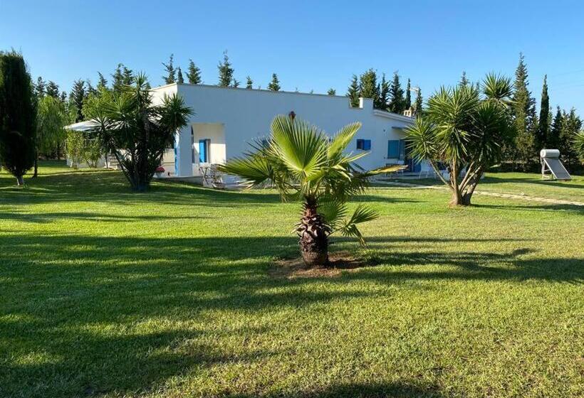 2间卧室的房子, Cuti Mari