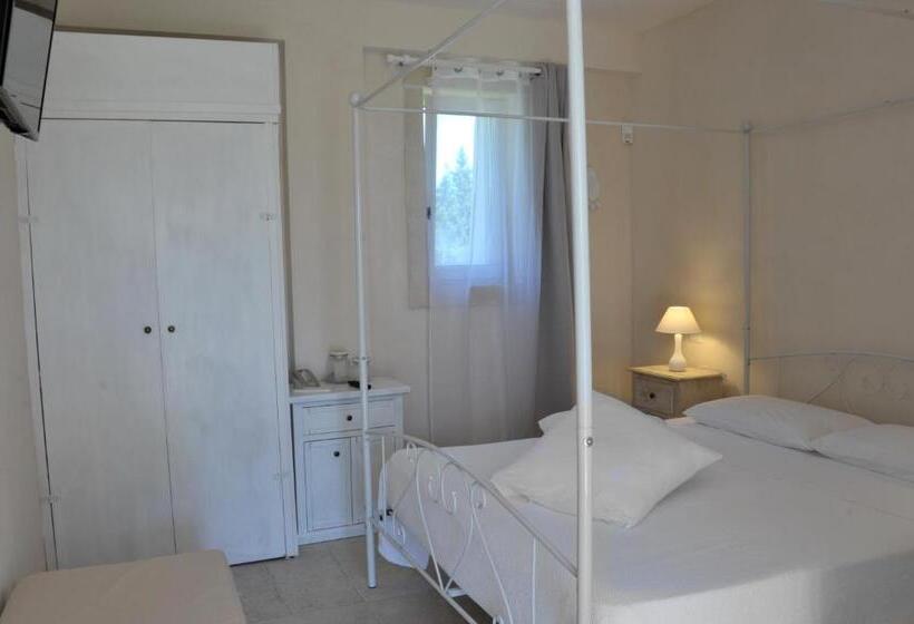 标准工作室, Cuti Mari