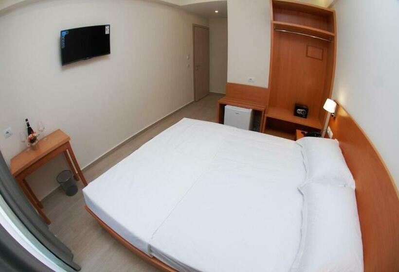 اتاق استاندارد با چشم‌انداز باغ, Ari 2