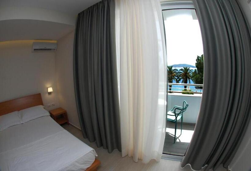 Triple Room Sea View, Ari 2