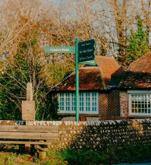 デラックスルーム, The Ram Inn