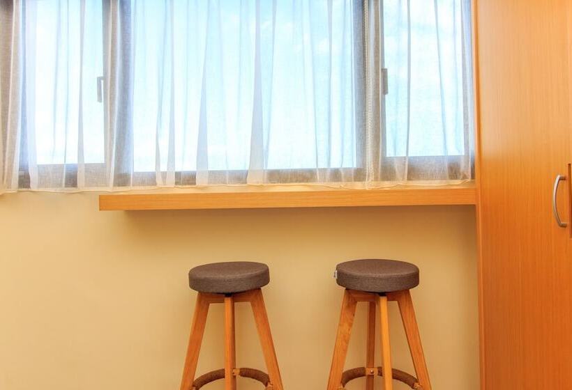 اتاق استاندارد چهار تخته, Classic Villa B&b