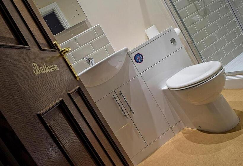 Номер Superior, Hanbury Turn