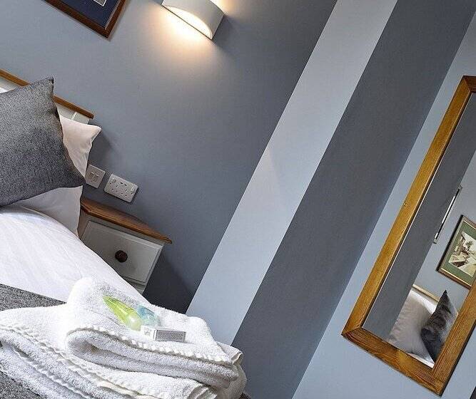 Номер Superior, Hanbury Turn