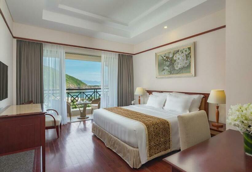 اتاق لوکس با تخت دو نفره بزرگ, Vinpearl Resort Nha Trang