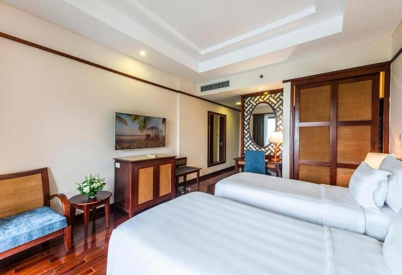 اتاق لوکس با چشمانداز دریا, Vinpearl Resort Nha Trang