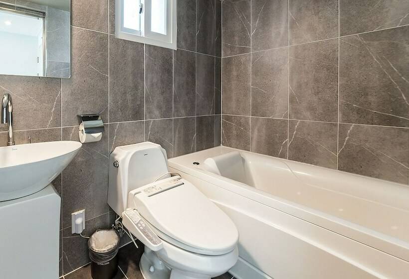 Camera Standard, Anyang Illowa