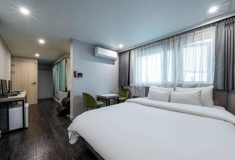 Camera Superiore, Anyang Illowa