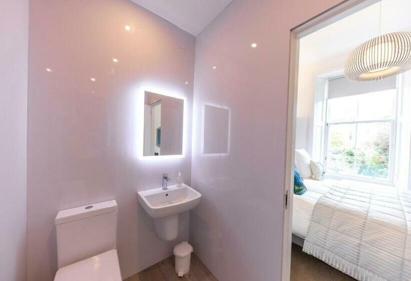 标准间, Annandale Guest House