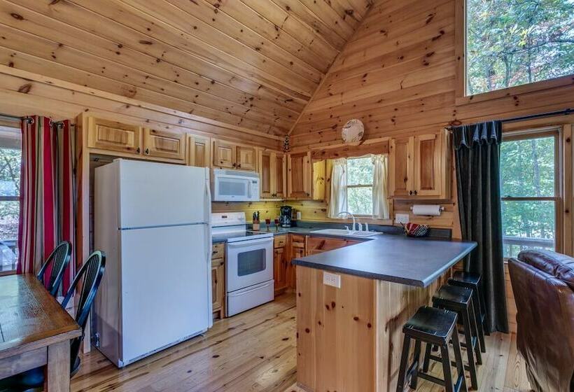 오두막, Treetops Mtn View Cabin Near Ocoee River
