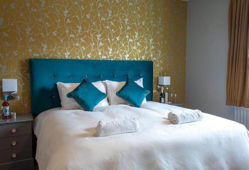 Номер Стандарт, Coach House Inn