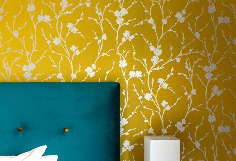 标准间, Coach House Inn