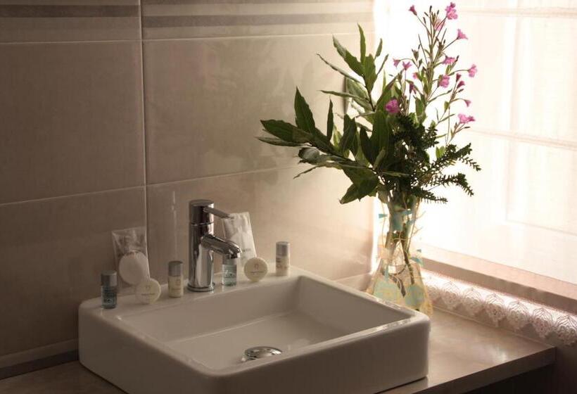 اتاق استاندارد, La Casuca De Mamina