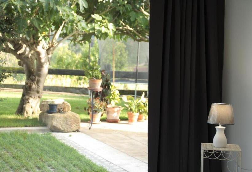 اتاق استاندارد, La Casuca De Mamina