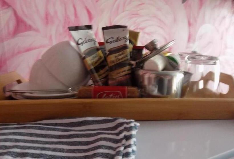 اتاق استاندارد با تخت بزرگ, Tracey S Driftwood