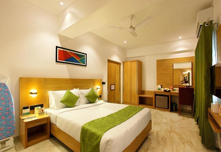 디럭스 스위트 킹 침대, Park Residency Kodungallur