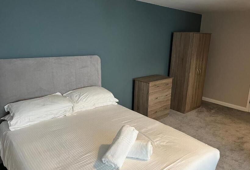 스탠다드 룸 킹사이즈 침대, Station Lodge   Free Off Site Health Club Access With Pool, Sauna, Steam Room & Gym