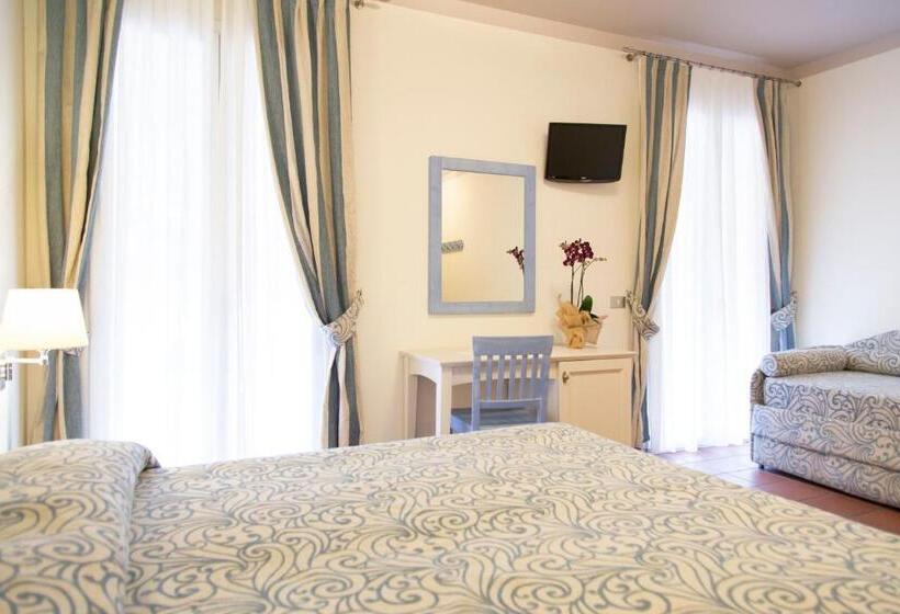 חדר סטנדרט לשלושה, Blu Hotel Laconia Village