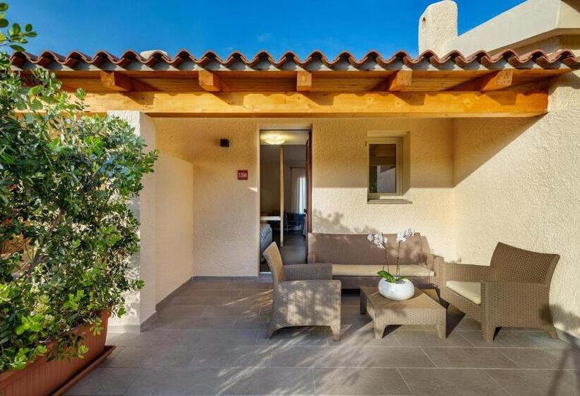 חדר דלוקס נוף לים, Blu Hotel Laconia Village