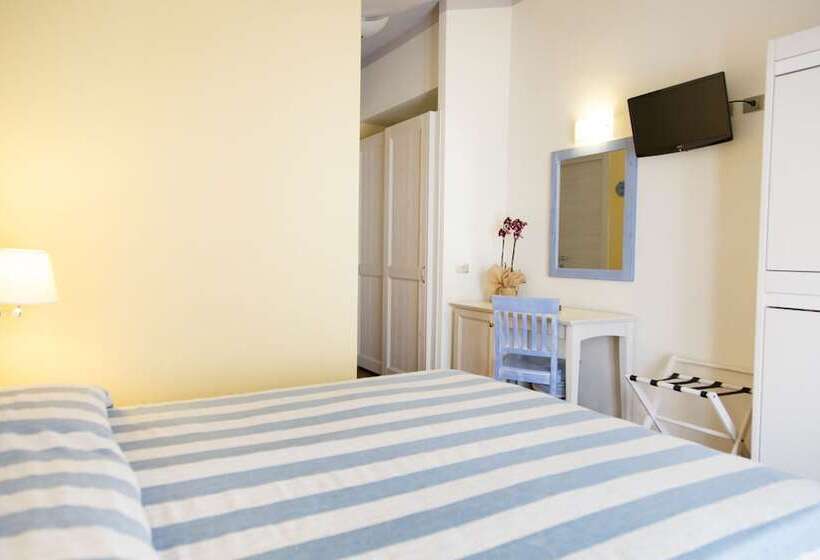 Triple Room Sea View, Blu Hotel Laconia Village