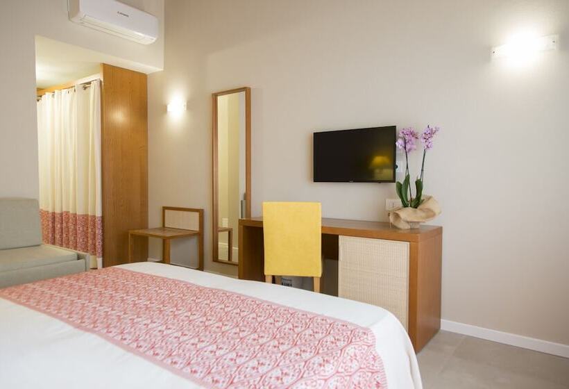 Трехместный Номер Superior, Blu Hotel Laconia Village