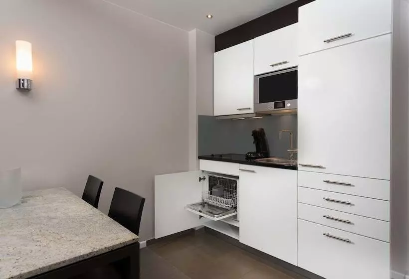 スタンダードスタジオ, Adina Apartment Hotel Frankfurt Neue Oper