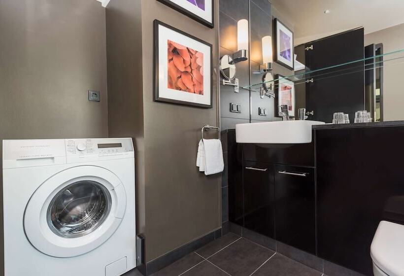 Апартаменты 2 Спальни, Adina Apartment Hotel Frankfurt Neue Oper