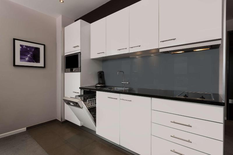 Студия Премиум, Adina Apartment Hotel Frankfurt Neue Oper