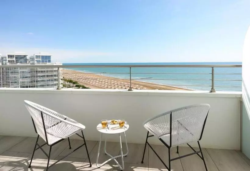 オーシャンビューファミリールーム, Adriatic Palace