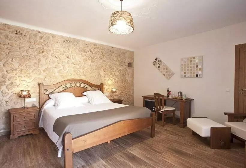 اتاق سوپریور, Agroturismo Es Quatre Cantons