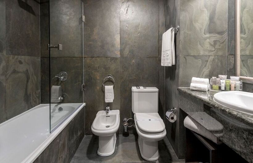 スタンダードルーム, Avenida