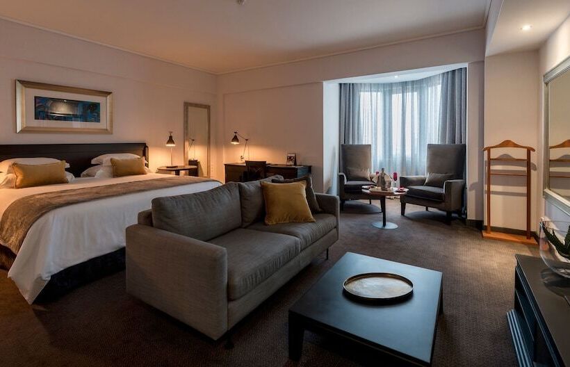 ジュニアスイート, Avenida