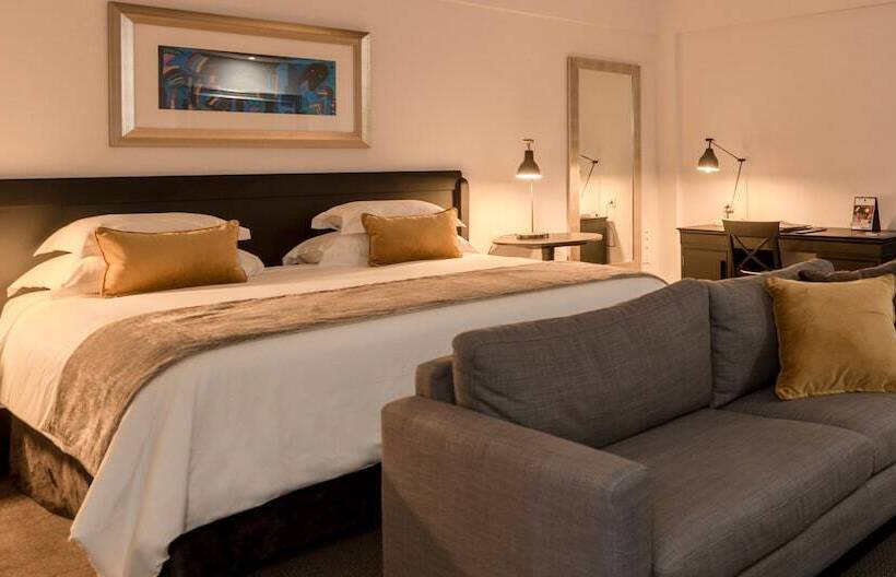 ジュニアスイート, Avenida