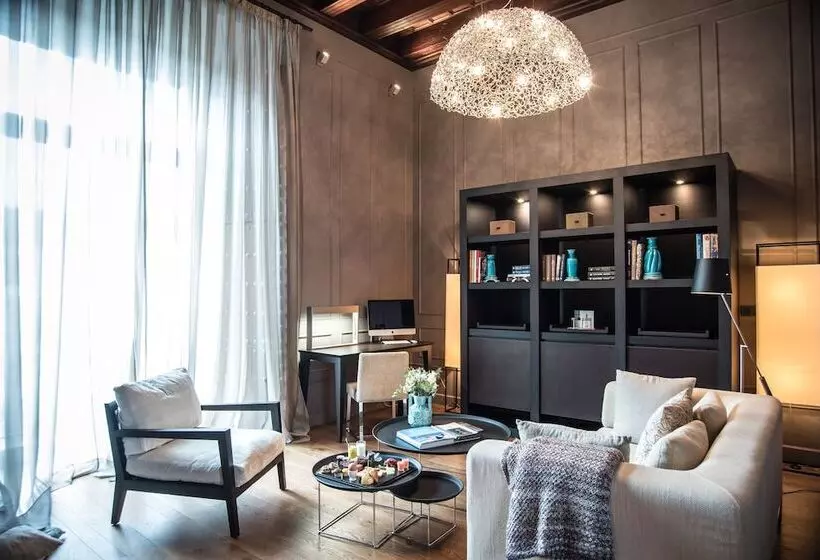 سوییت, Coolrooms Palacio Villapanés 5 Gl