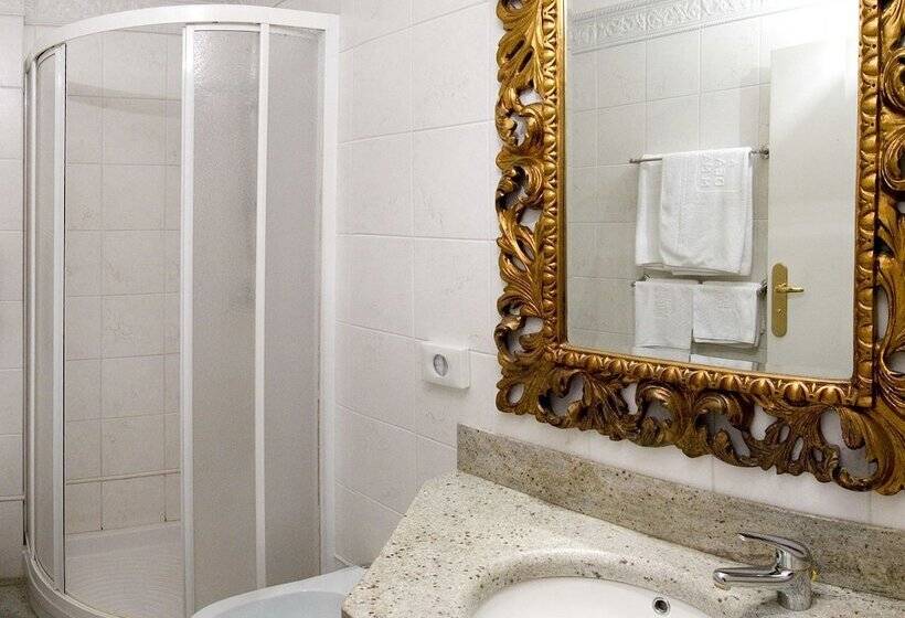 Pokój Standard Widok Boczny Morze, Dea