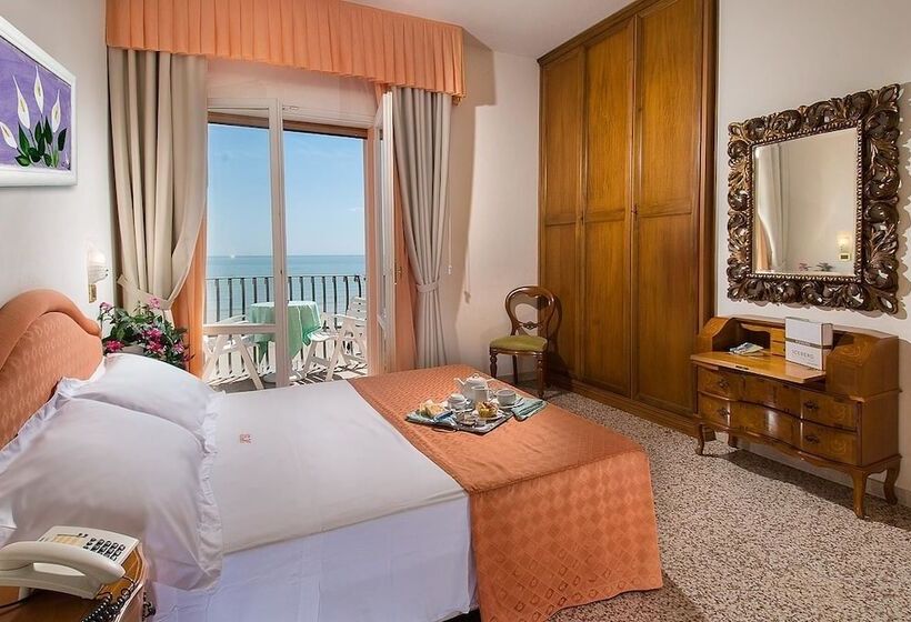 Pokój Standard Widok Boczny Morze, Dea