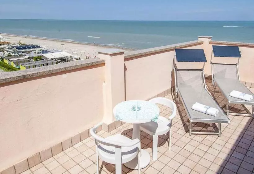 Habitació Estàndard Vista Mar Lateral, Dea