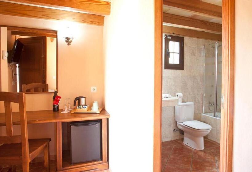 Номер Стандарт, Agroturismo Es Quatre Cantons