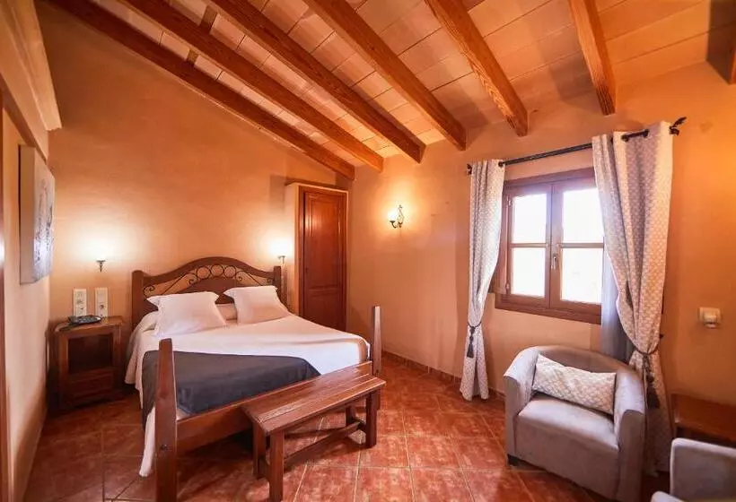 اتاق استاندارد, Agroturismo Es Quatre Cantons