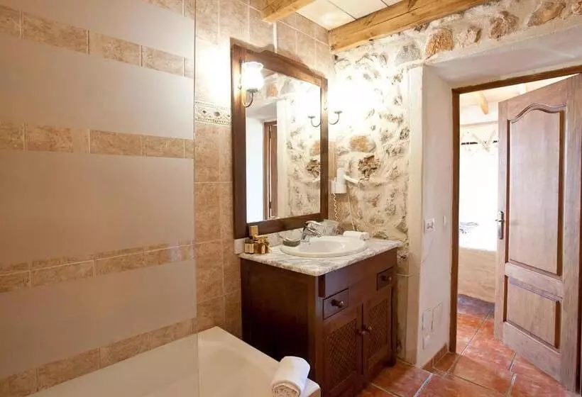 اتاق سوپریور, Agroturismo Es Quatre Cantons
