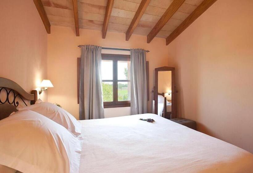 Люкс, Agroturismo Es Quatre Cantons