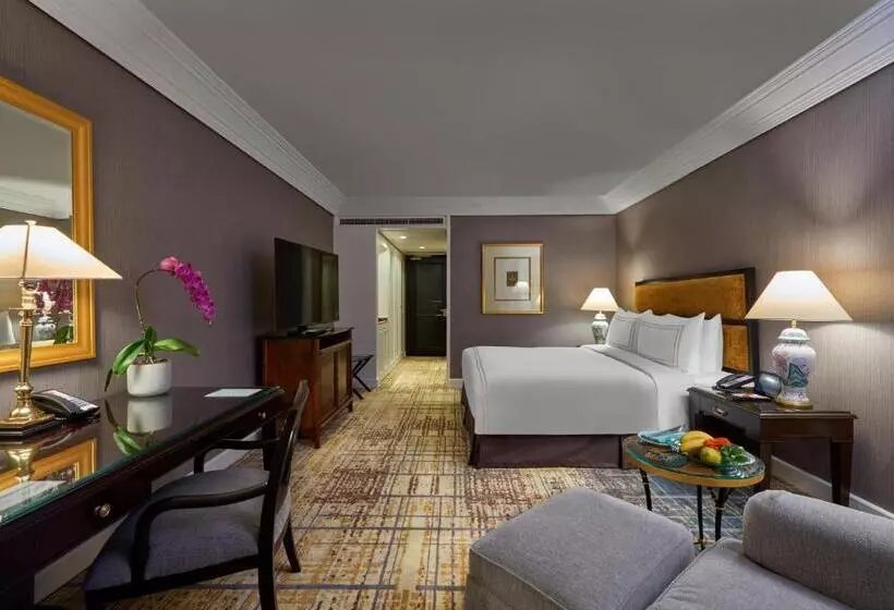 Classic Room King Bed