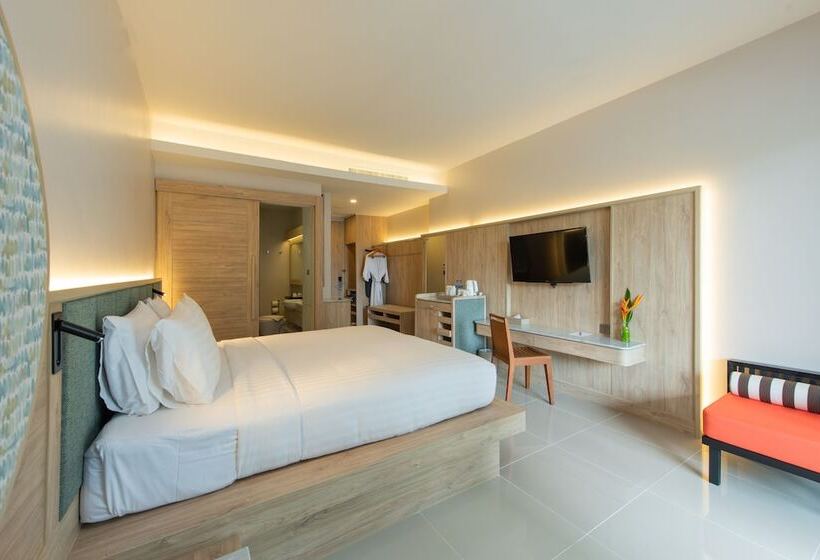 プールビュースタンダードルーム, Holiday Ao Nang Beach Resort, Krabi