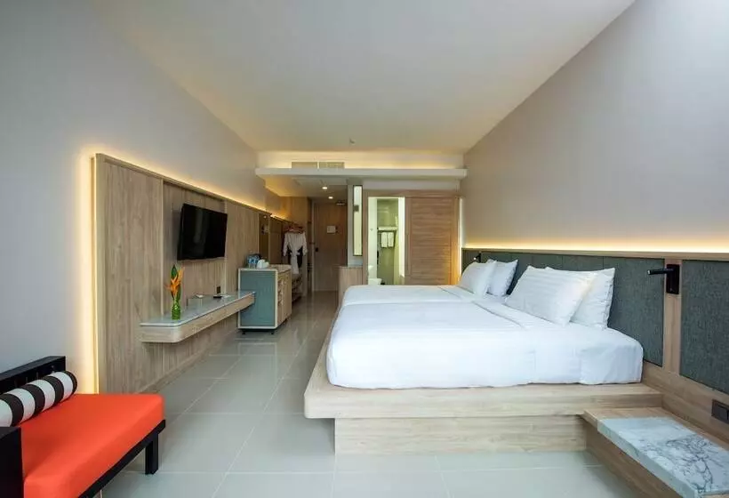デラックスルーム, Holiday Ao Nang Beach Resort, Krabi