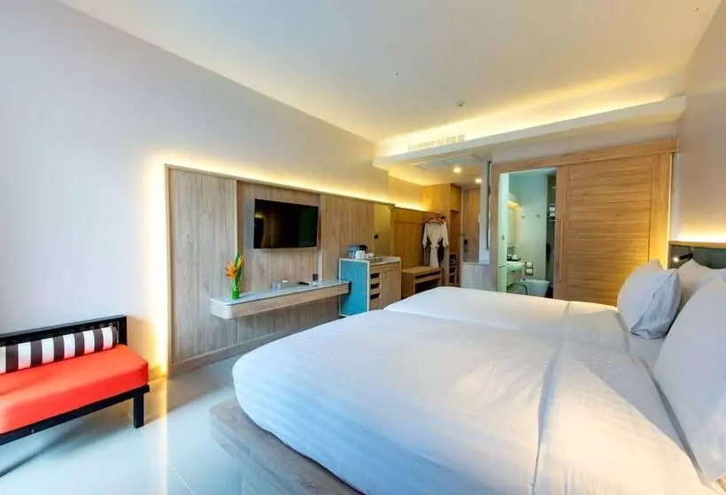 デラックスルーム, Holiday Ao Nang Beach Resort, Krabi